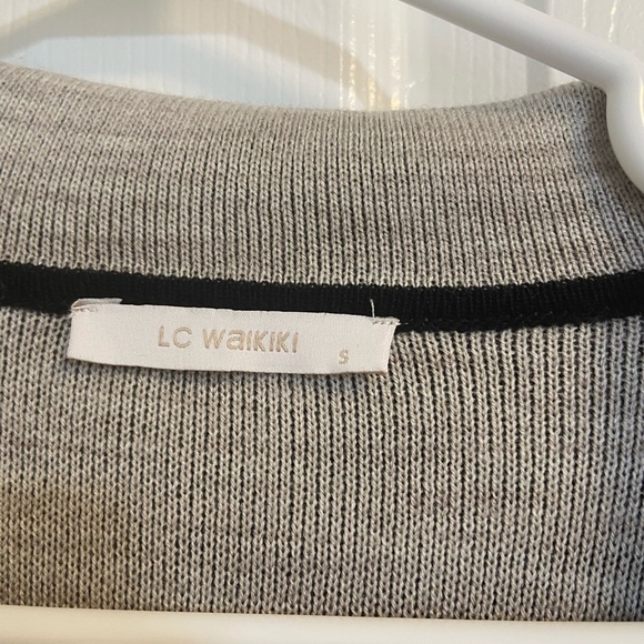 Black and gray jacket 🌸🌸 Small Size 🌸 like new 🌸 - Picture 3 of 4